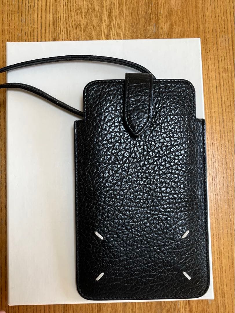 メゾンマルジェラ スマートフォンポーチ スマホホルダー スマホショルダー