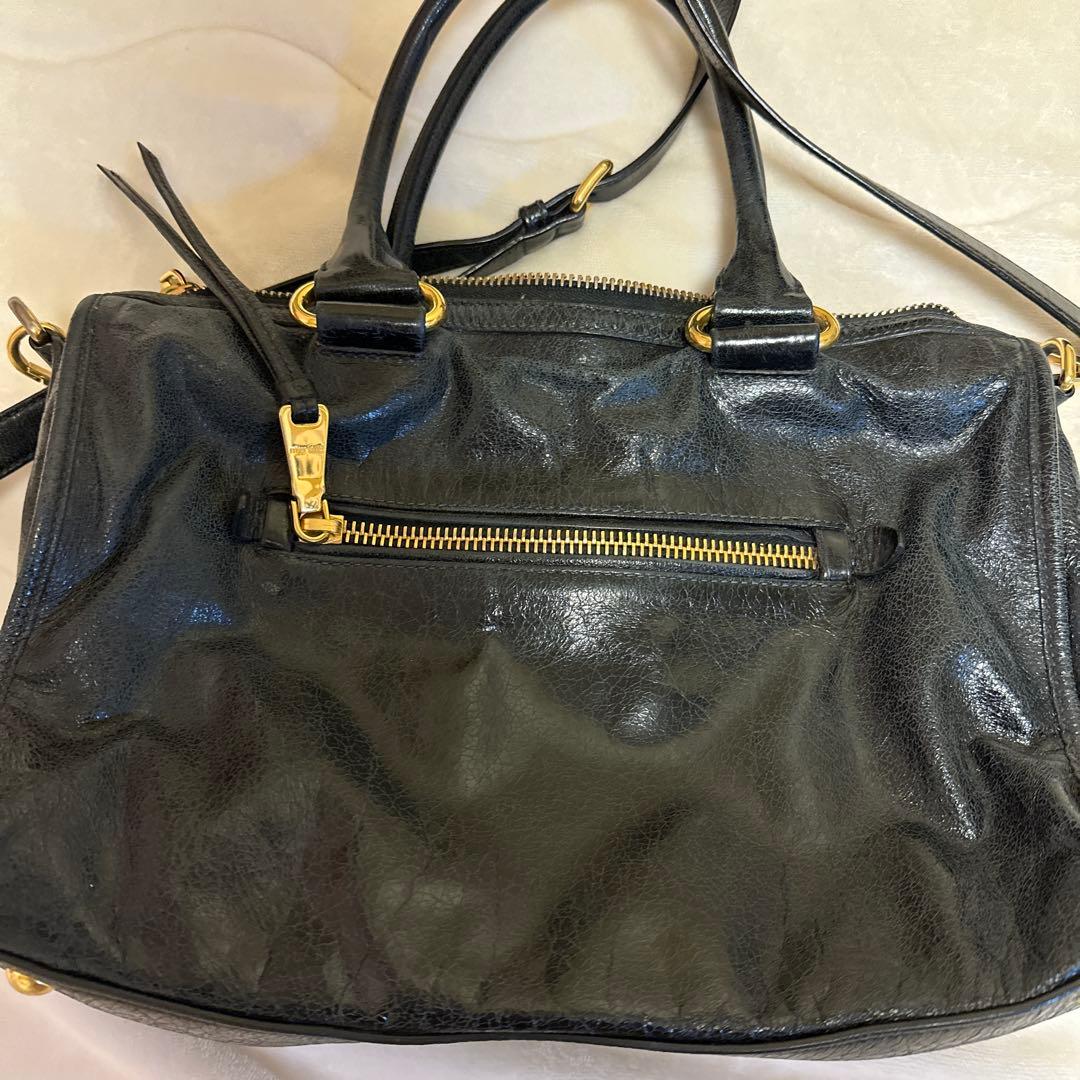 miu miu ミュウミュウ　ハンドバッグ　ショルダー　黒