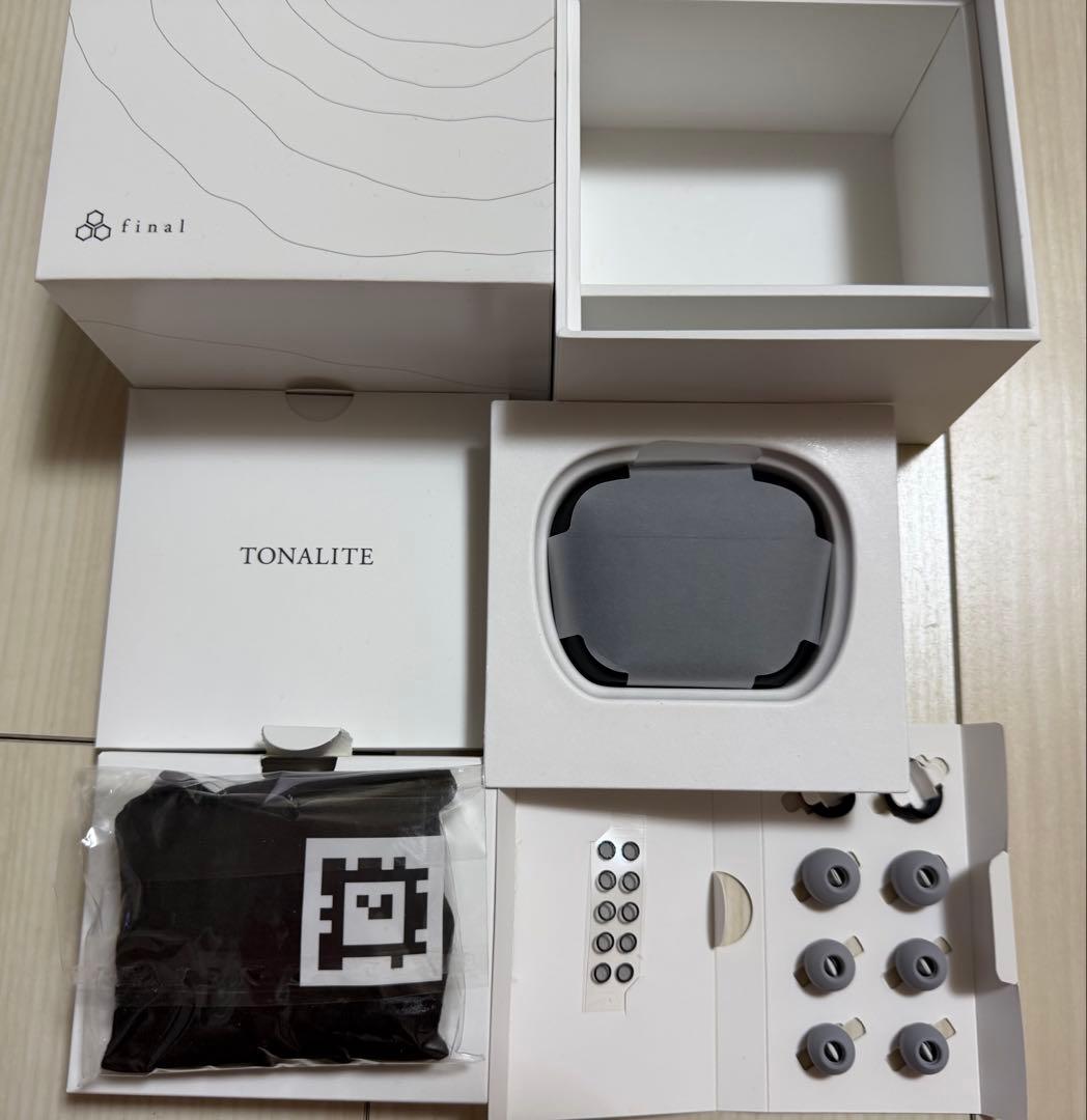 【美品】final TONALITE ワイヤレスイヤホン