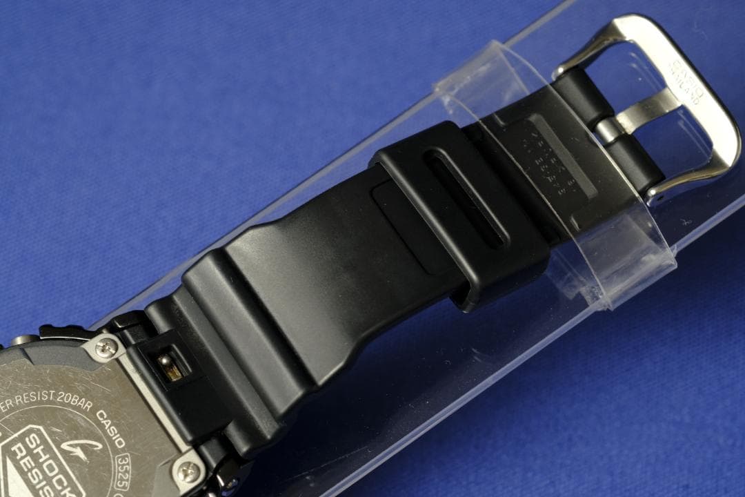 【良品】GM-5600UB｜メタルベゼル／箱付き／電池新品(137)