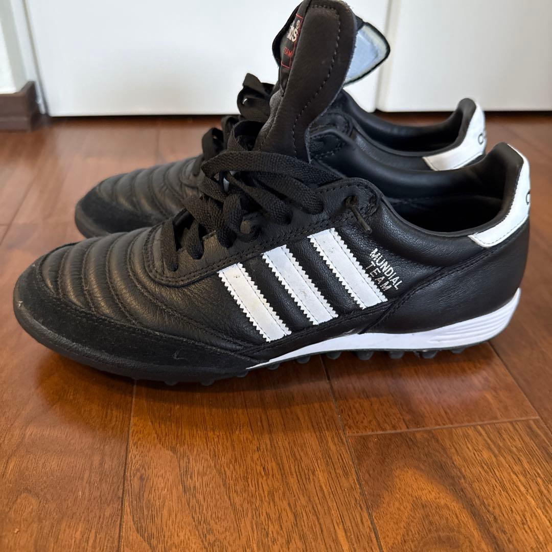adidas Mundial Team ブラック/ホワイト 25.5