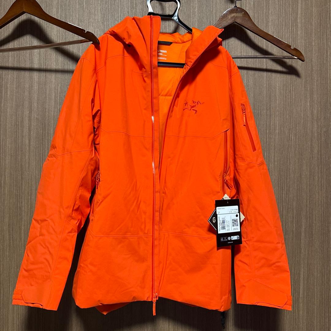 アークテリクス セイバー インサレーテッド ジャケット sabre