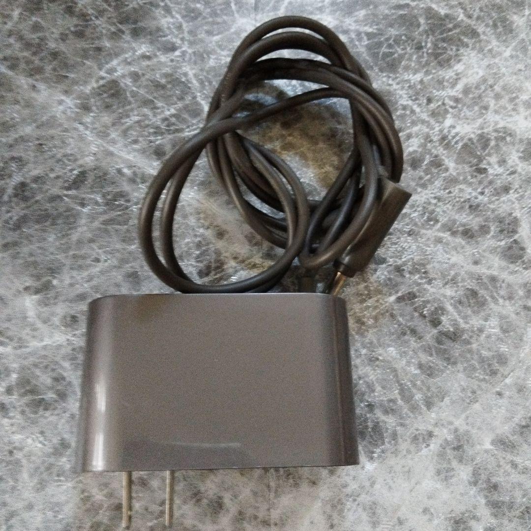 disonダイソンV8/Fluffy コードレスクリーナーバッテリー充電機能無し