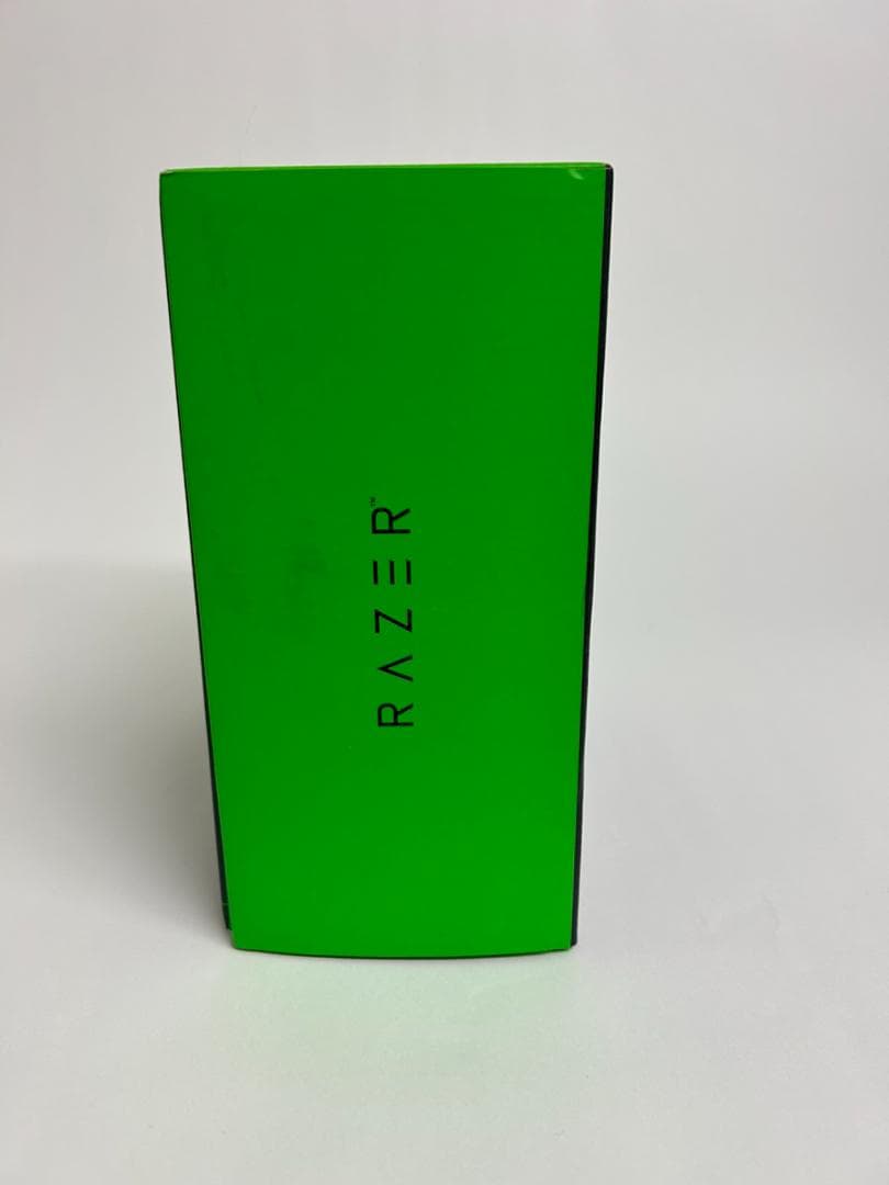 Razer Kraken ゲーミングヘッドセット（ヘッドホン）新品