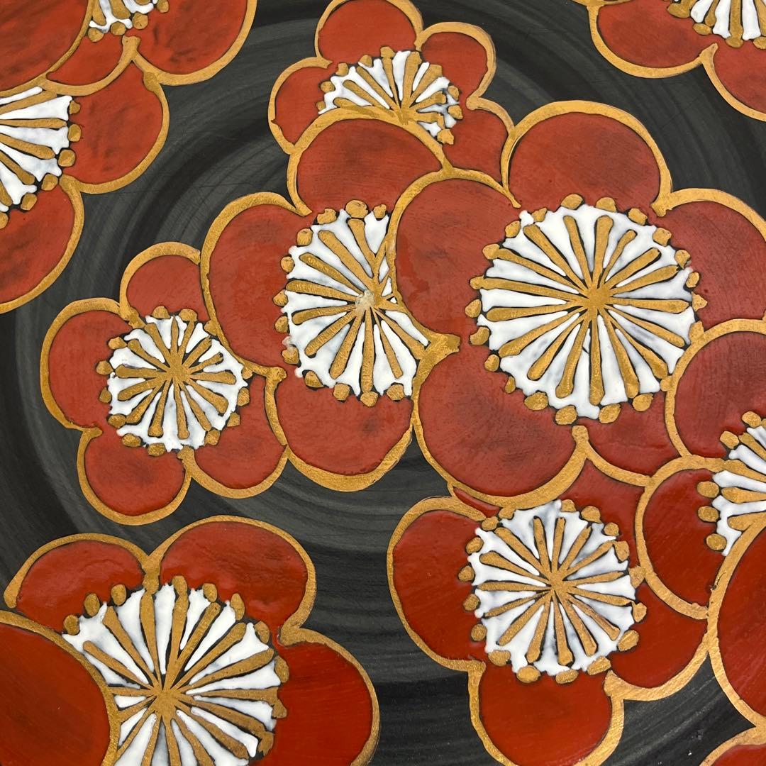 有田焼 15号飾皿 赤濃梅 泰明窯 飾り皿 直径47cm 台座付き 梅柄 手書き