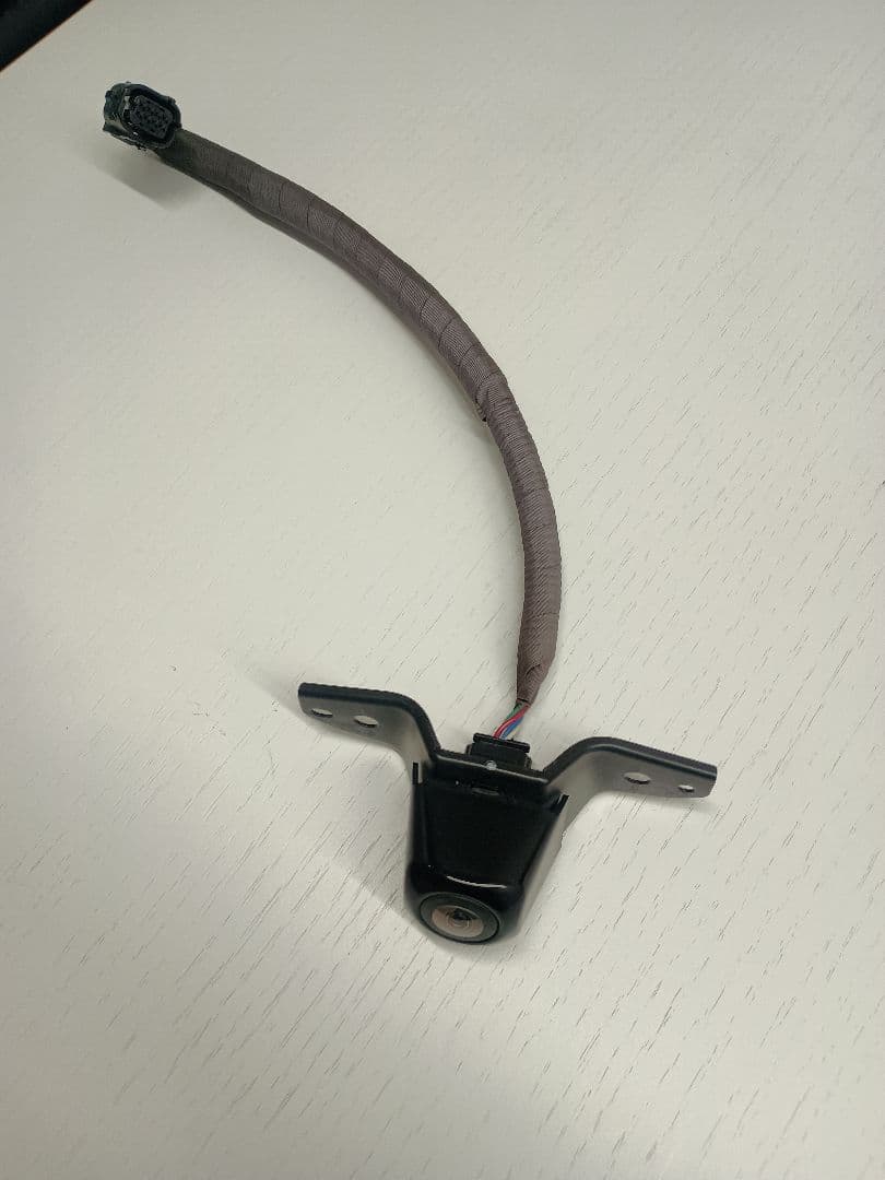 レクサスRX　フロントカメラ ブラケット取り付け