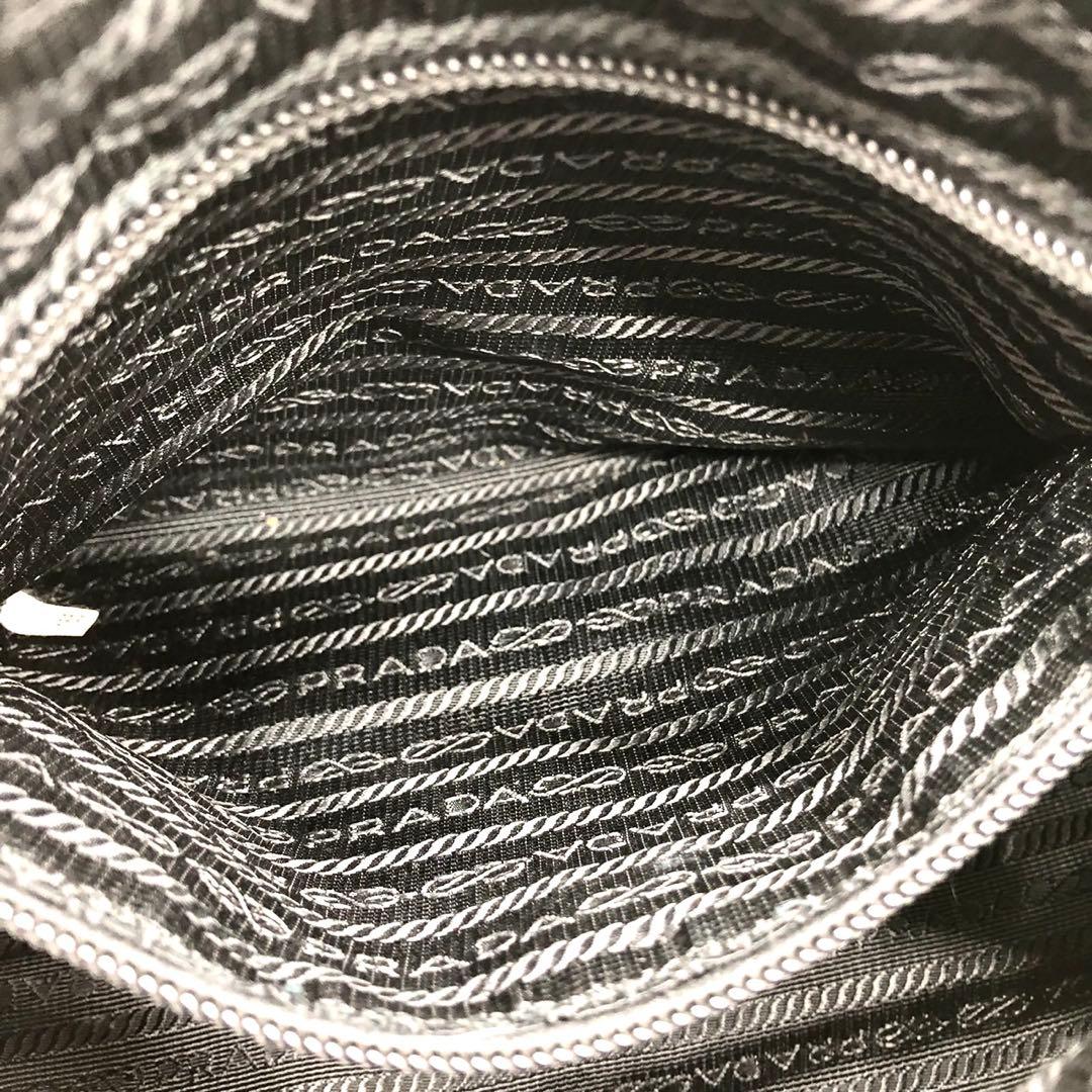 ✨ギャランティ付✨プラダ ハンドバッグ 2way ロゴ金具 リボン ナイロン 黒