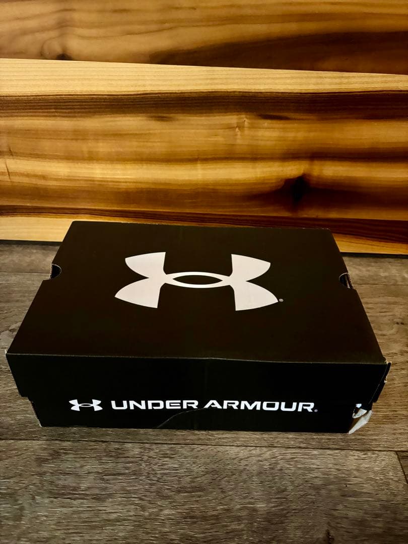 Under Armour アンダーアーマー　トレーニングシューズ 黒