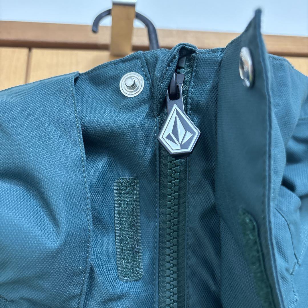 VOLCOM スノーウェア　スノーボードウェア　ウィンタースポーツ　ボルコム