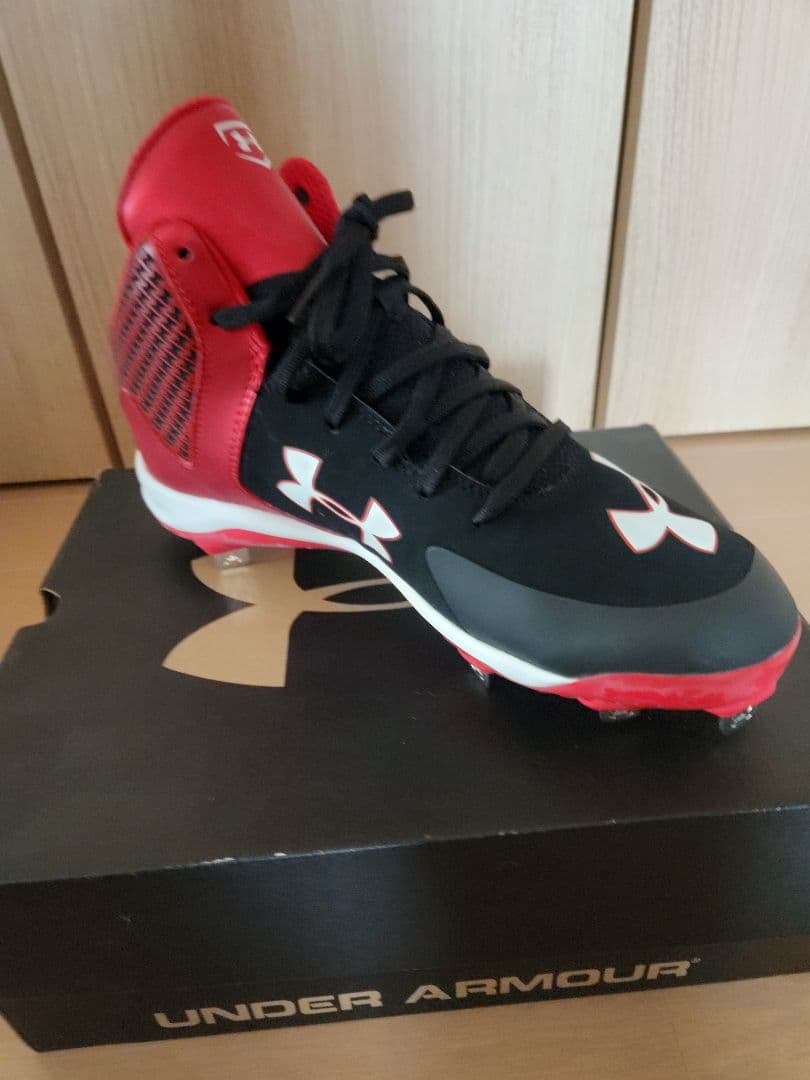 アンダーアーマー　スパイク　黒/赤　YARD MID ST　野球