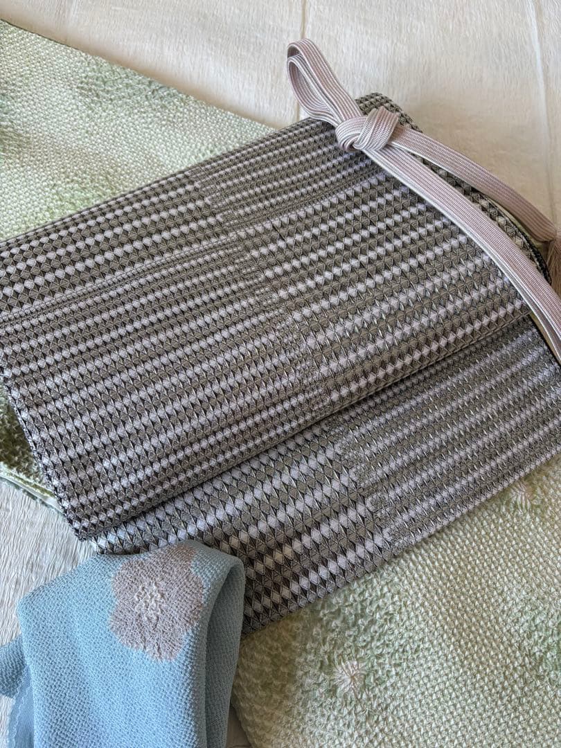 ❤️気品溢れる総絞り小紋　春の若草色　新品畳紙お付けします。