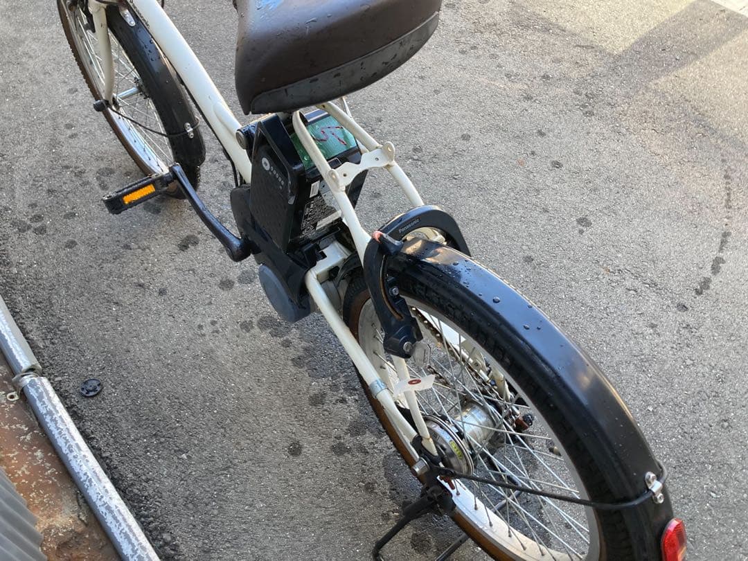 パナソニック最新機種電動アシスト自転車glitter20インチポールホワイト