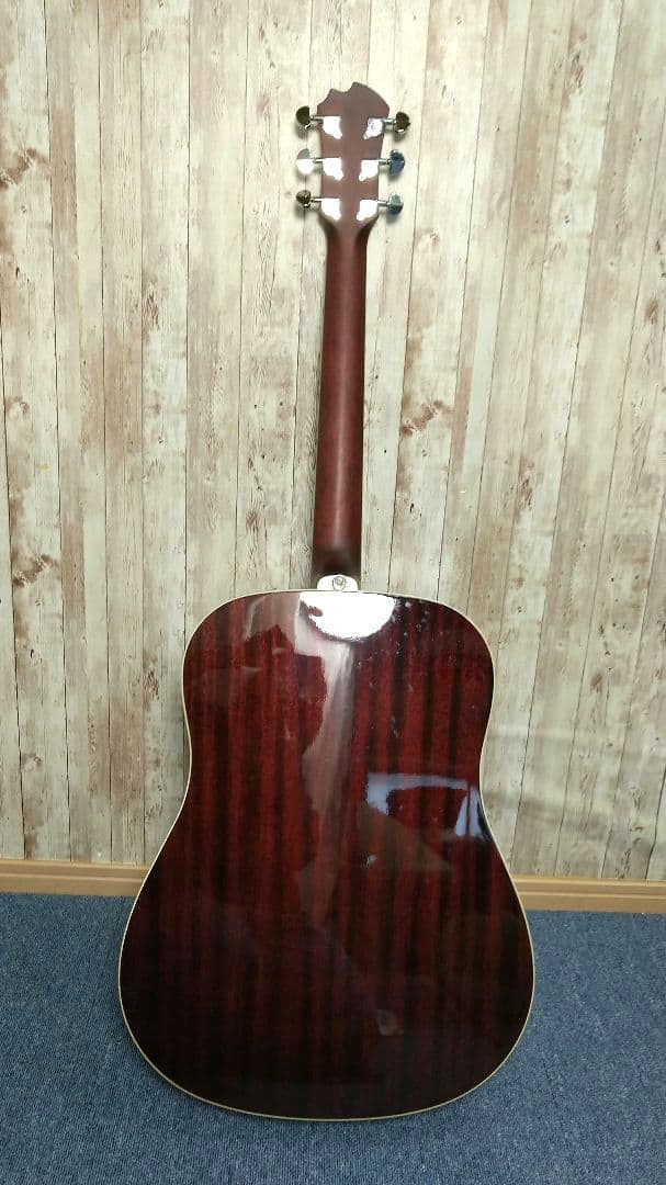 熊ねこ 美品 James アコースティックギター J-300D CAO