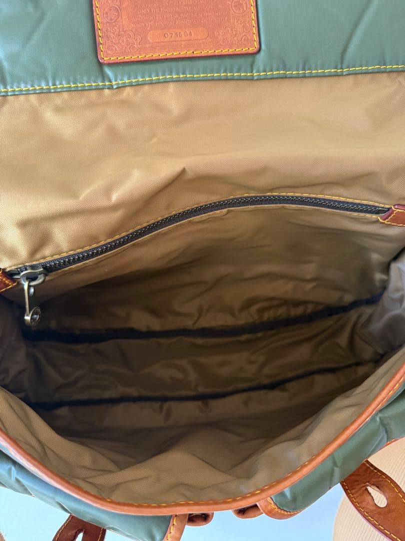 ハンティングワールド　バチュークロス　ショルダーバッグ