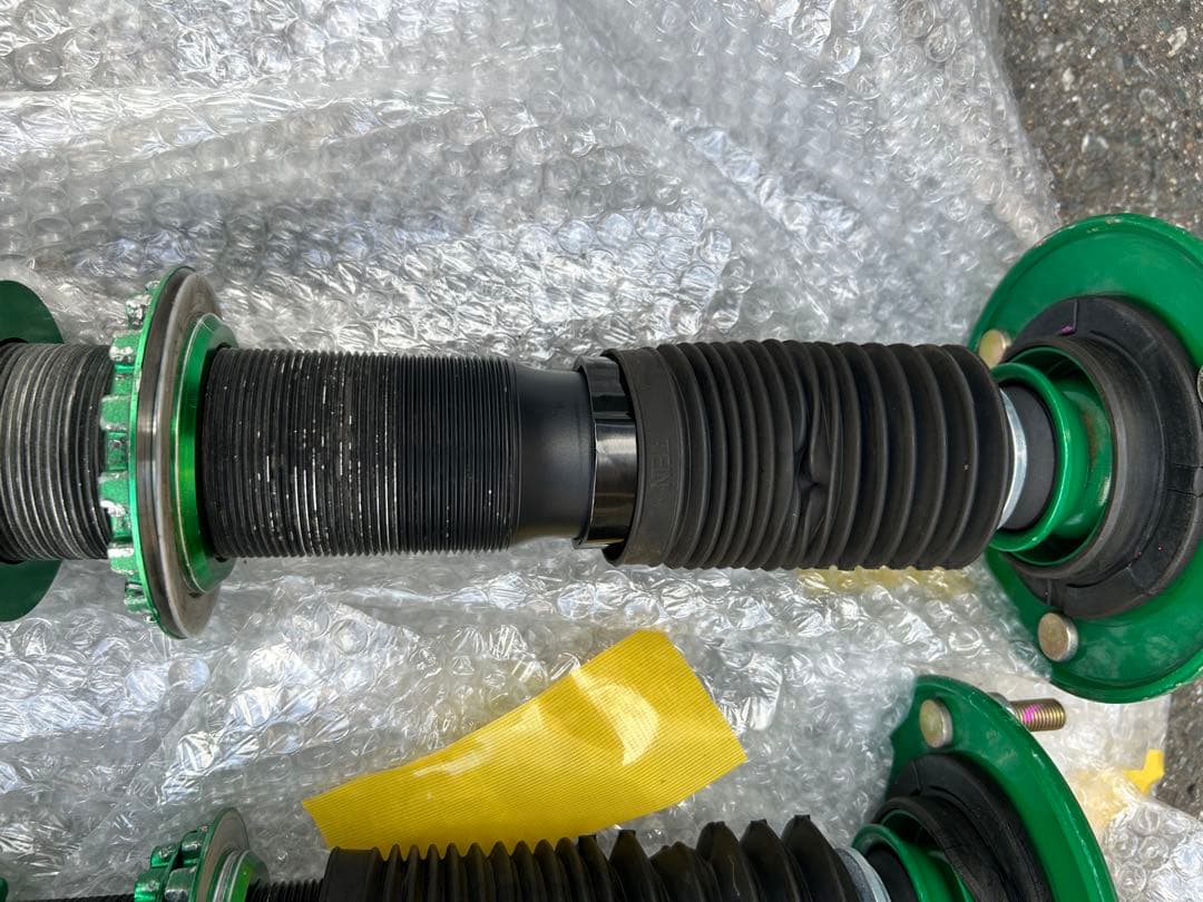 定価21万3000円　21クラウン　車高調　TEIN RX1 LEXUSにも適合