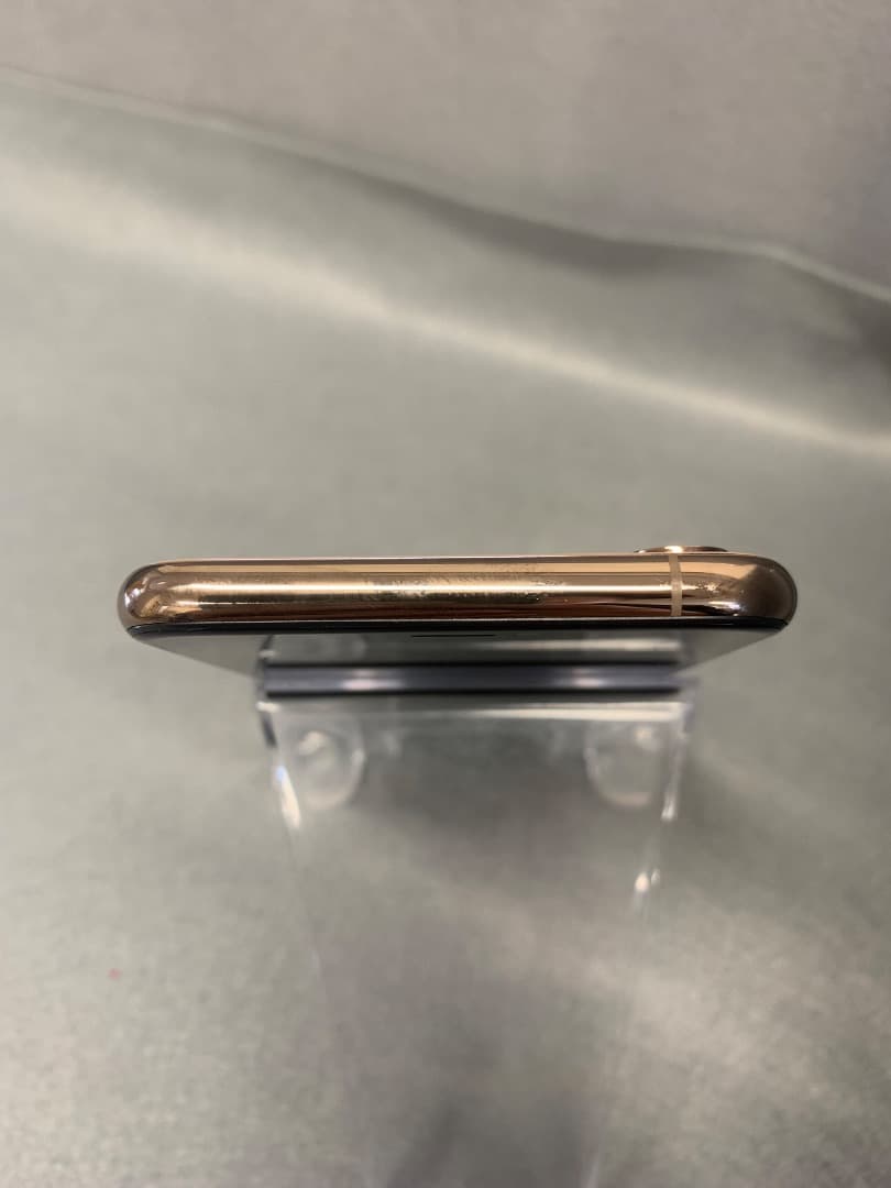 中古美品　国内版　SIMフリー　iPhone Xs 256GB　ゴールド色