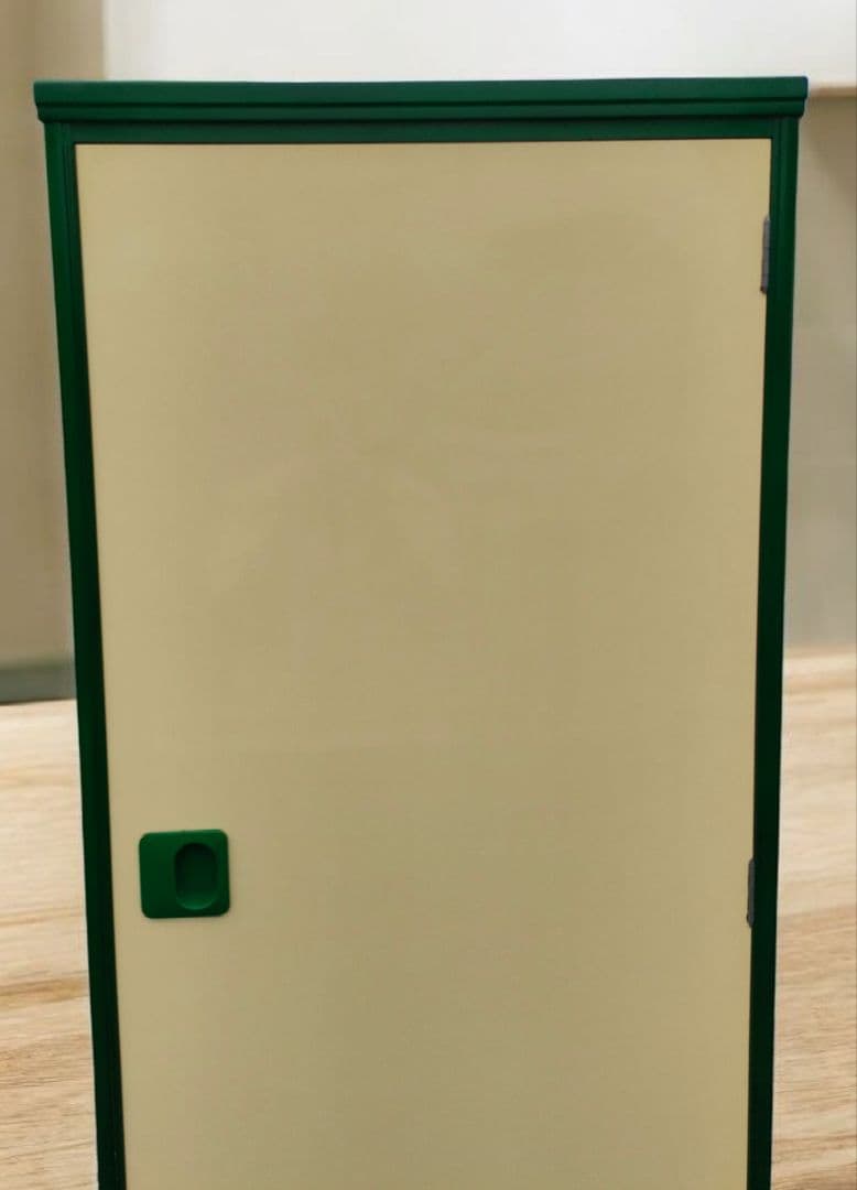 [昭和レトロ]収納キャビネット レトロポップ アンティーク ヴィンテージ 箪笥