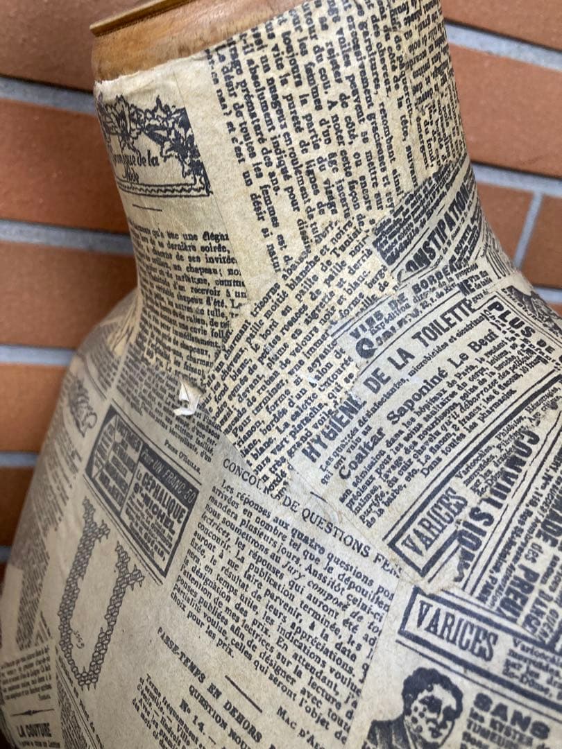 D 訳あり　マネキン　トルソー　アンティーク調　ヴィンテージ　みつ脚　木製