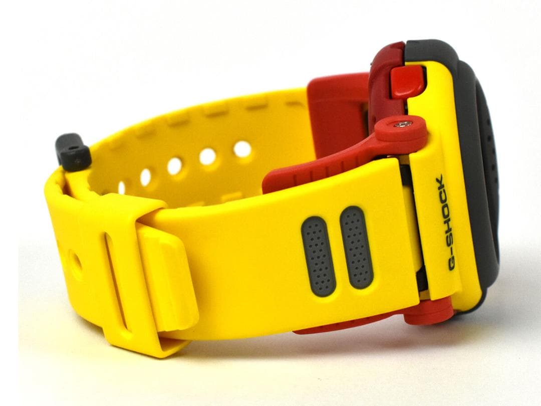 未使用 カシオ G-SHOCK 腕時計 G-B001 ジーショック カーボンコア