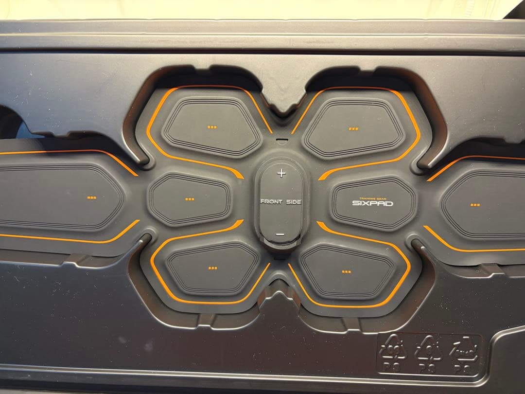 【極上美品】新品パッド付　シックスパッド　アブズベルトS/M/L