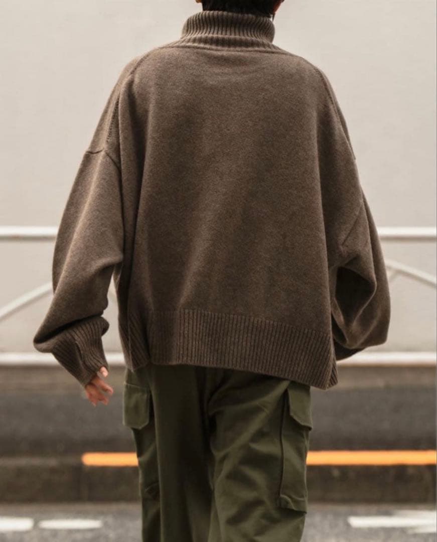 トップス SEEALL / EXTRA OVER HIGH NECK SWEATER