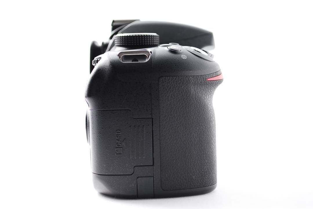 ショット数4224回✨Nikon D3200✨デジタル一眼レフ✨付属品多数✨
