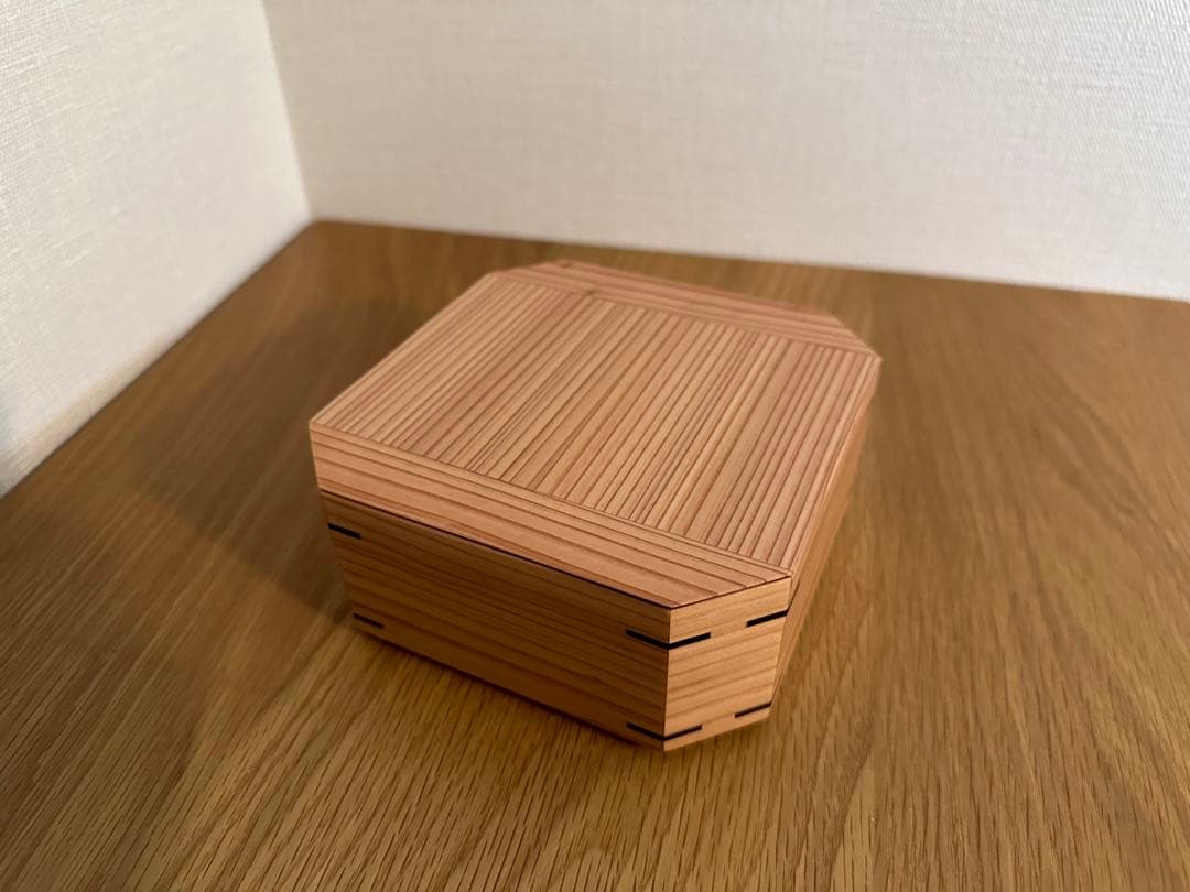 DOUBLE=DOUBLE FURNITURE 酒井航 杉隅切弁当箱 M