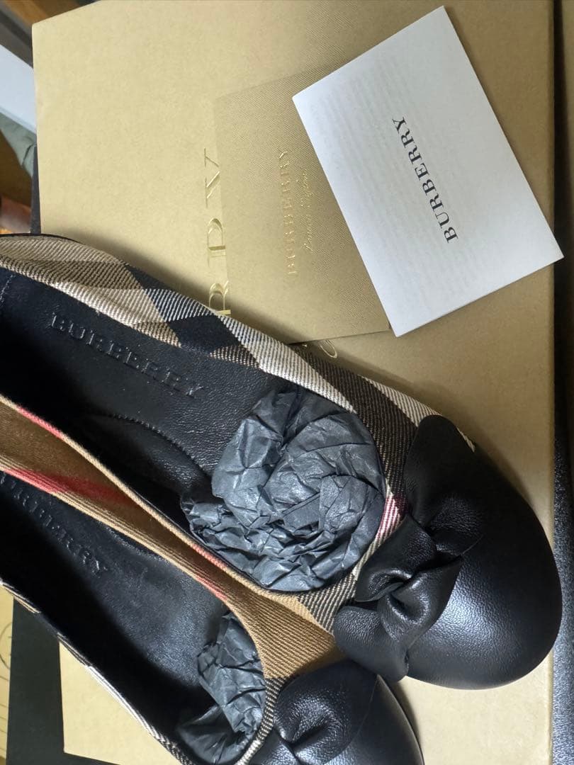 Burberry 靴　フラットシューズ　バーバリーチェック　バレエシューズ