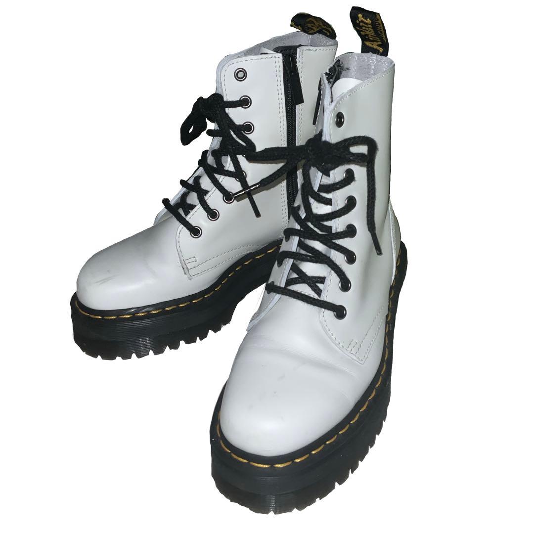 早い者勝ち！Dr.martens 8ホール 厚底ブーツ ホワイト 24cm 美品