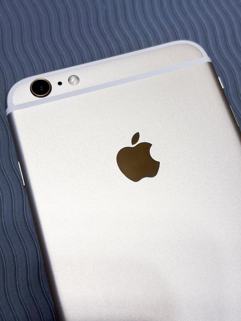 Apple iPhone 6s Plus ゴールド