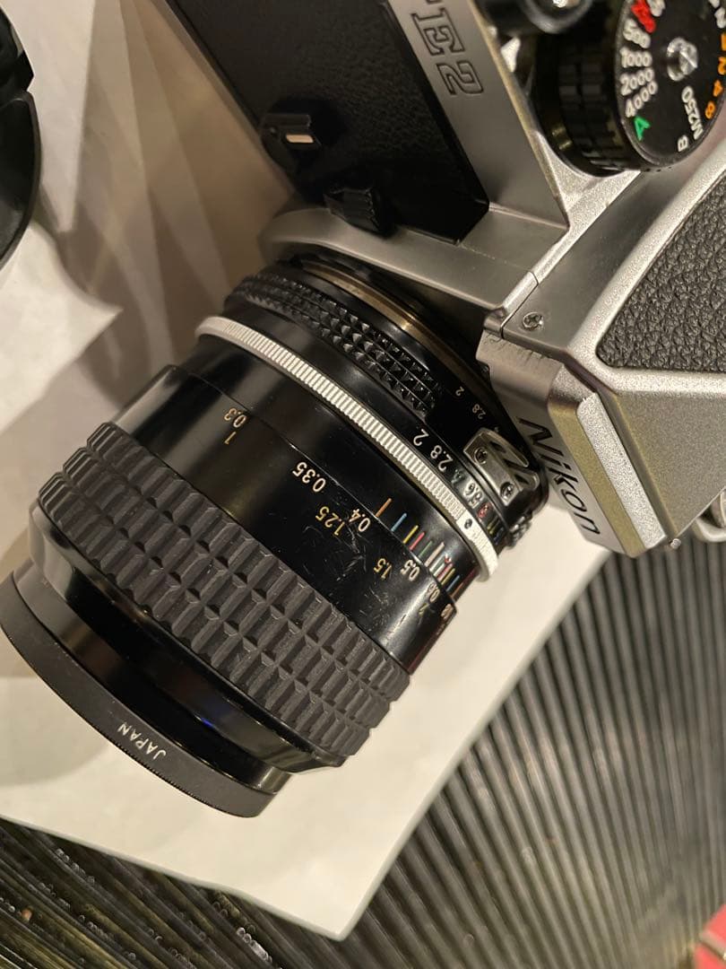 Nikon FE2（シルバー×ブラック）+ NIKKOR AI 28mm F2