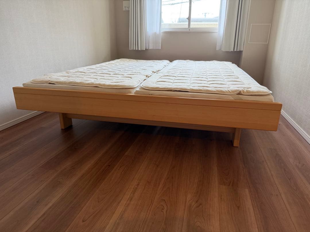 木製フレームベッド　ヒュスラーネスト　クイーンサイズ【マット、ベッドパッド付き】