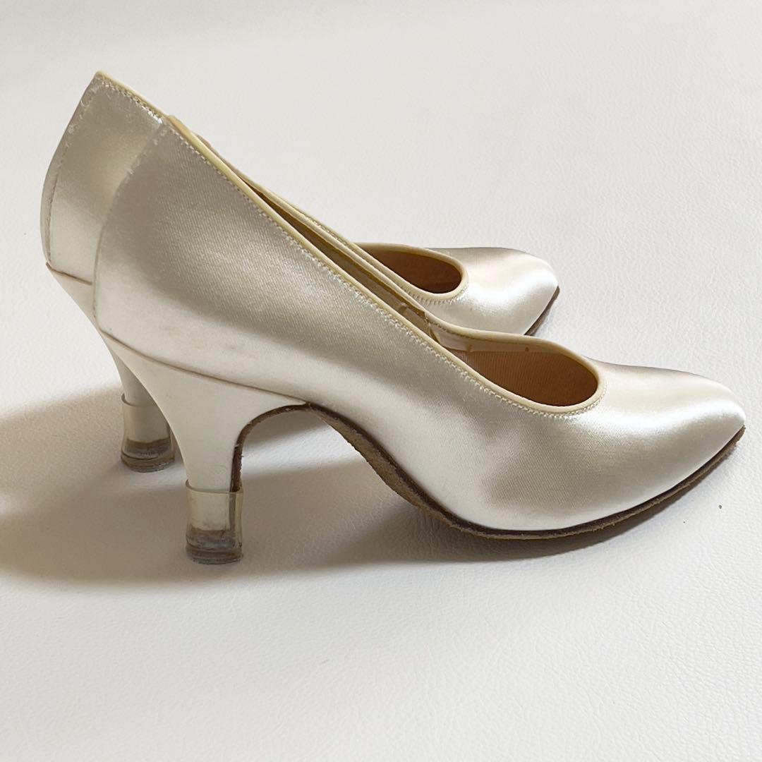スーパダンスシューズ　ワイド3 ヒール7cm 訳あり　未使用　ホワイトサテン
