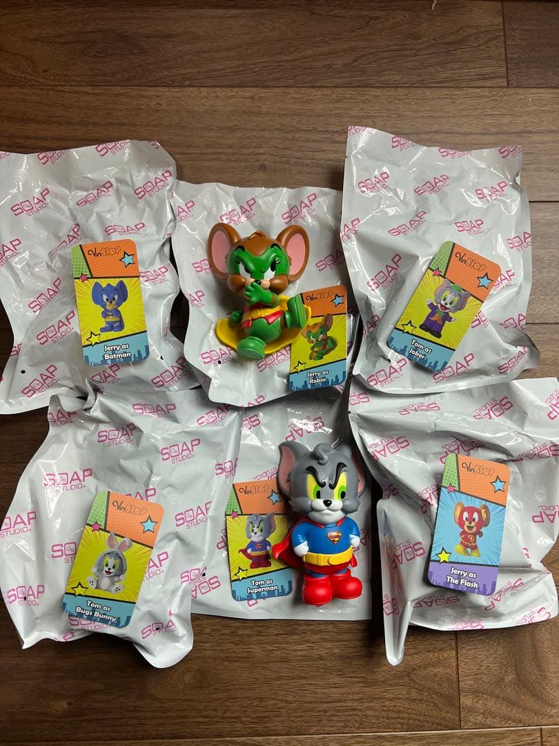 ワーナー・ブラザース100周年記念 トムとジェリー コスプレフィギュア 6体