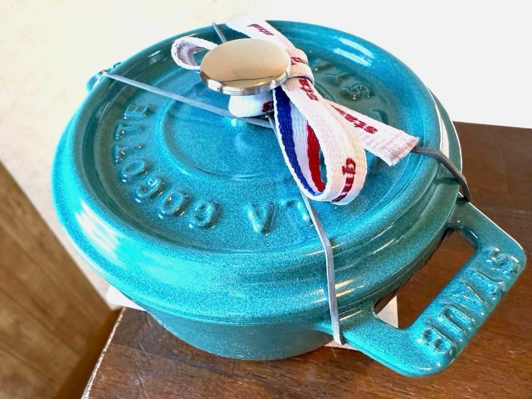 ストウブSTAUB完全限定希少廃盤色ミントココットラウンド１０ｃｍ新品生涯保証付