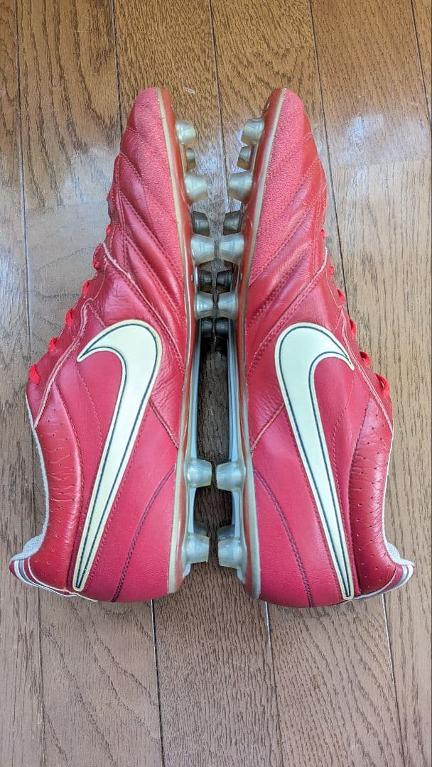 ナイキ サッカースパイク ティエンポ スーパーリゲラ　NIKE
