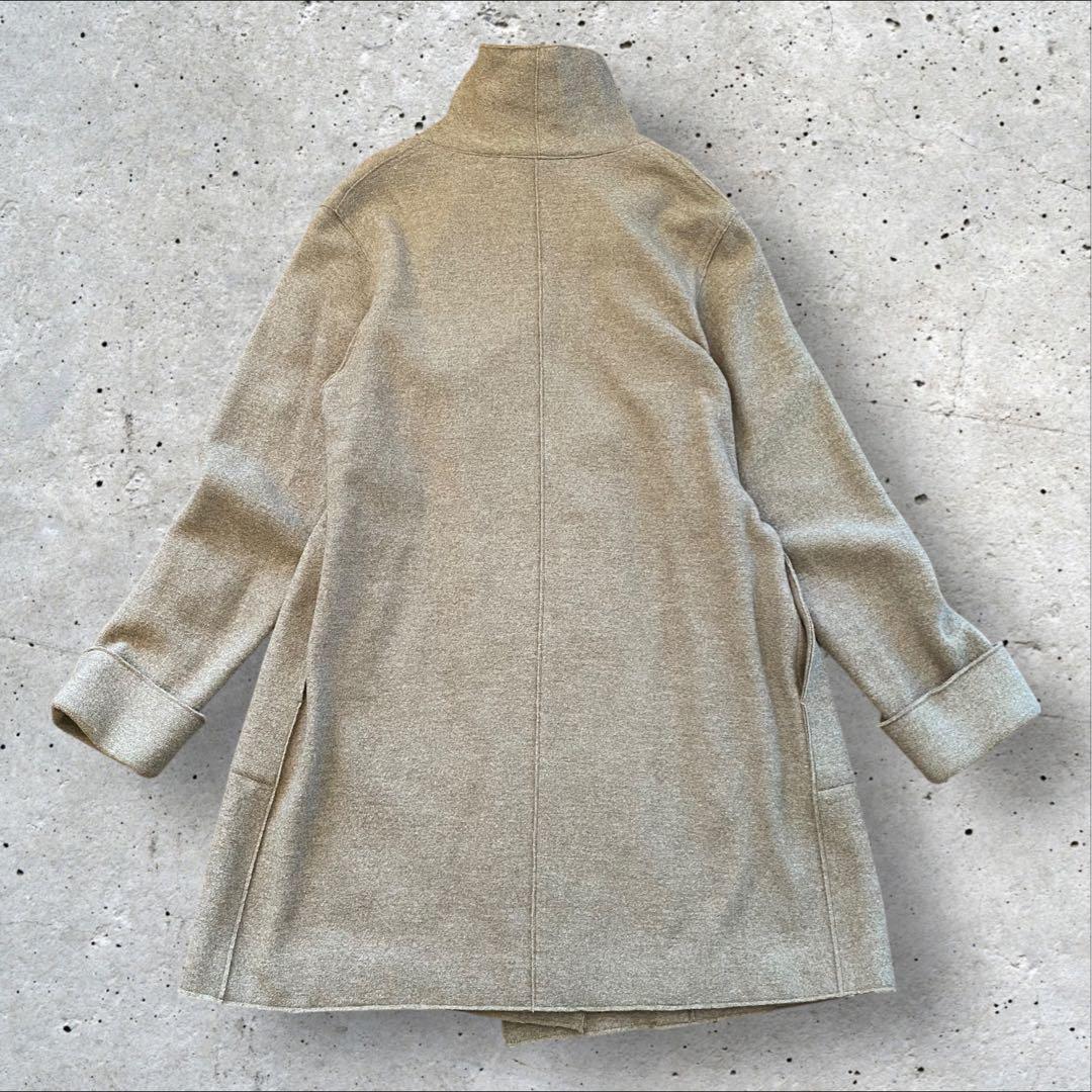 オンワード 自由区 ウール100% スタンドカラー ミドル丈コート グレージュ