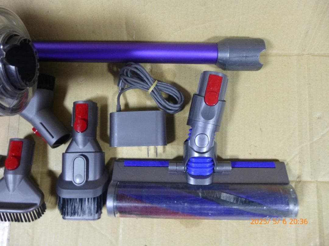 ダイソンSV18　新品ボディ本体と中古周辺パーツ　エコ44分　美品