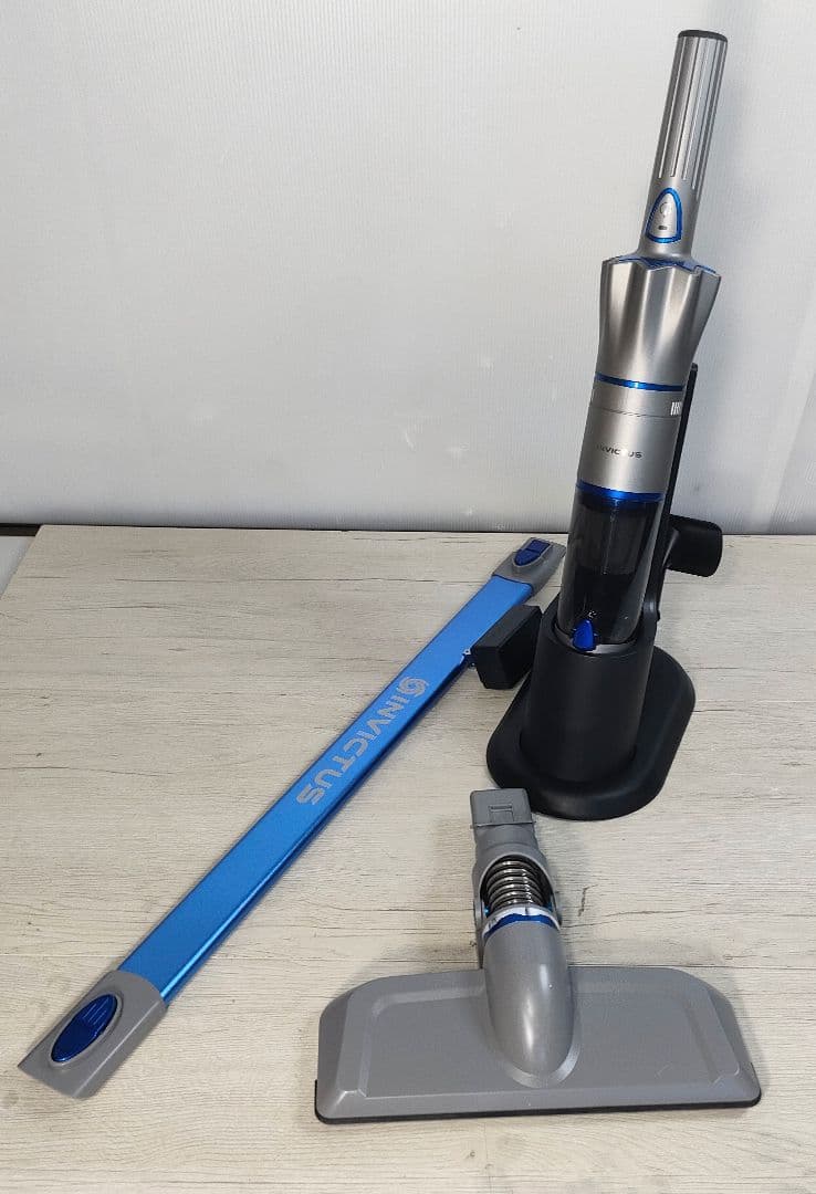 インビクタス ワン 軽量・強力吸引コードレス掃除機セット 2023年製