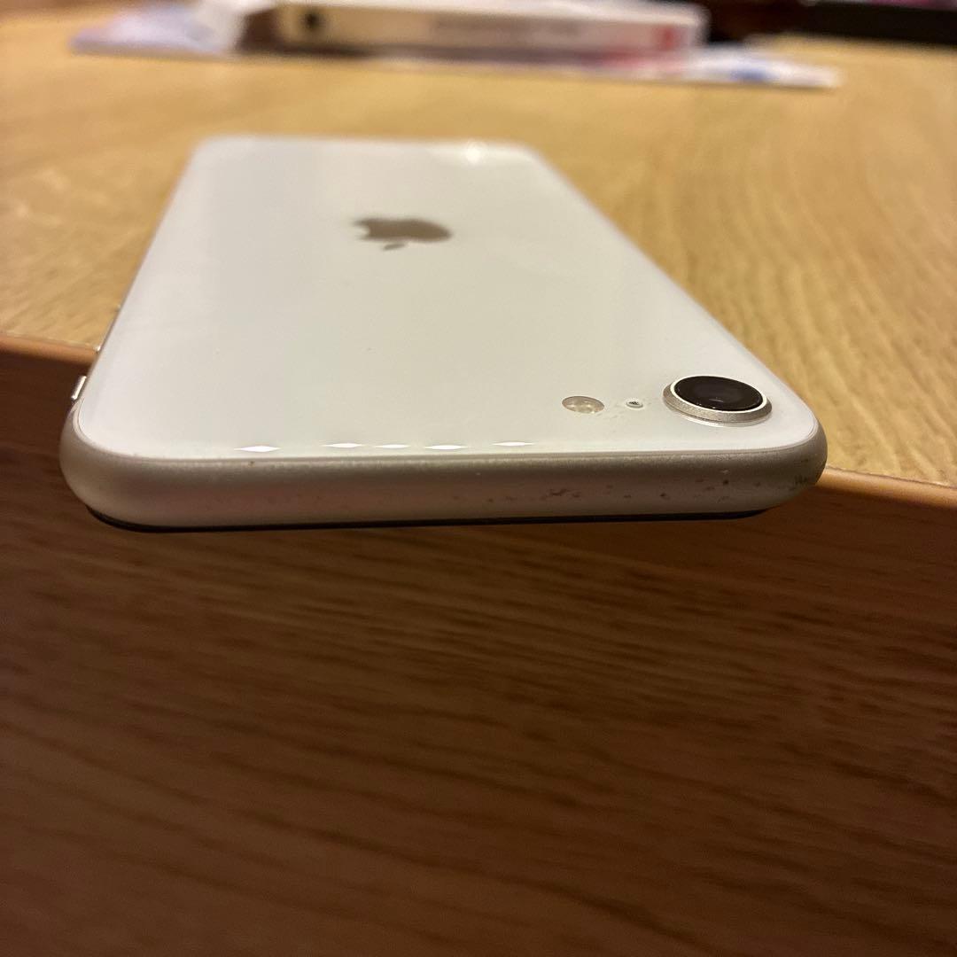 iPhoneSE3 ホワイト　64gb