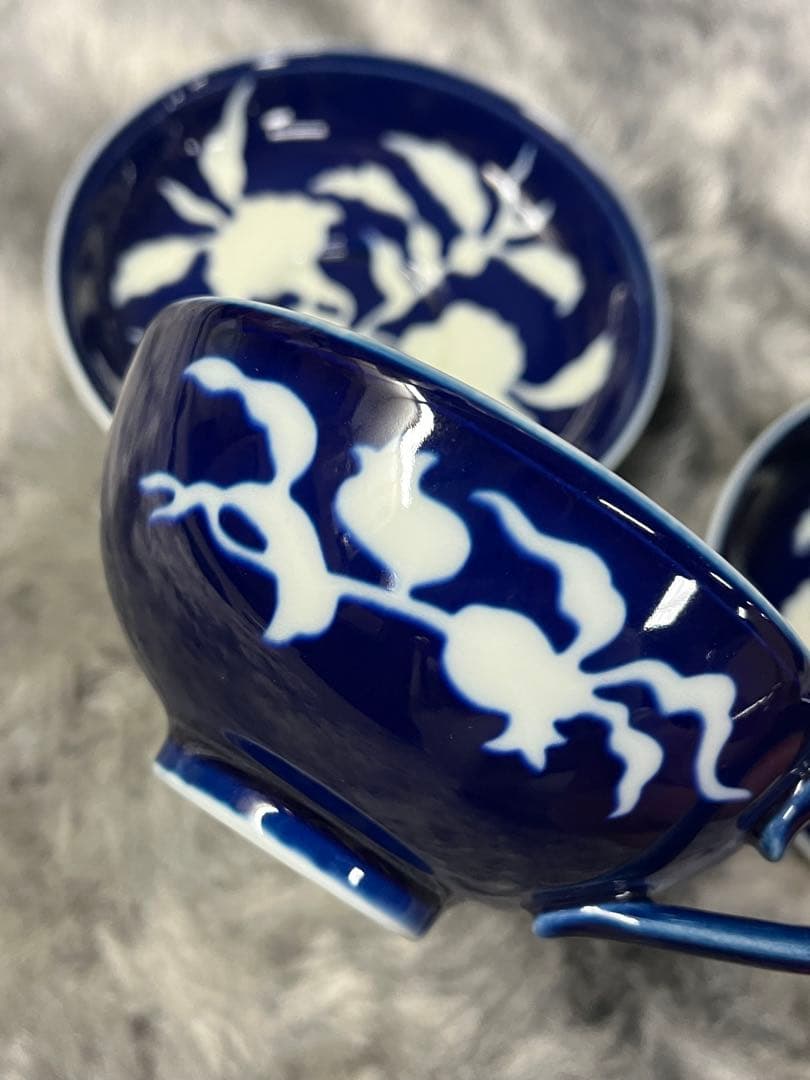 深川製磁 草花折枝 白抜紋 カップ&ソーサー 紅茶碗皿 2客 ペア