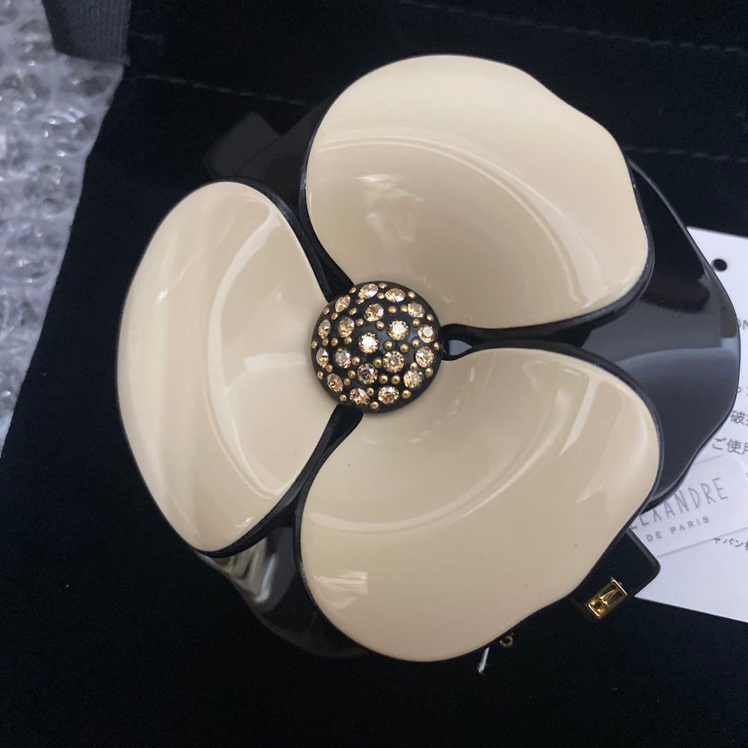 さ*ら様 新品　未使用【LISERAI】バレッタ (8 cm)