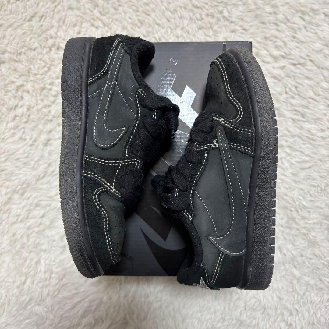 Travis Scott Air Jordan 1 Low ブラックファントム