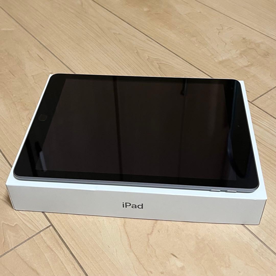 iPad 第5世代　Wi-Fi モデル　32GB シルバー