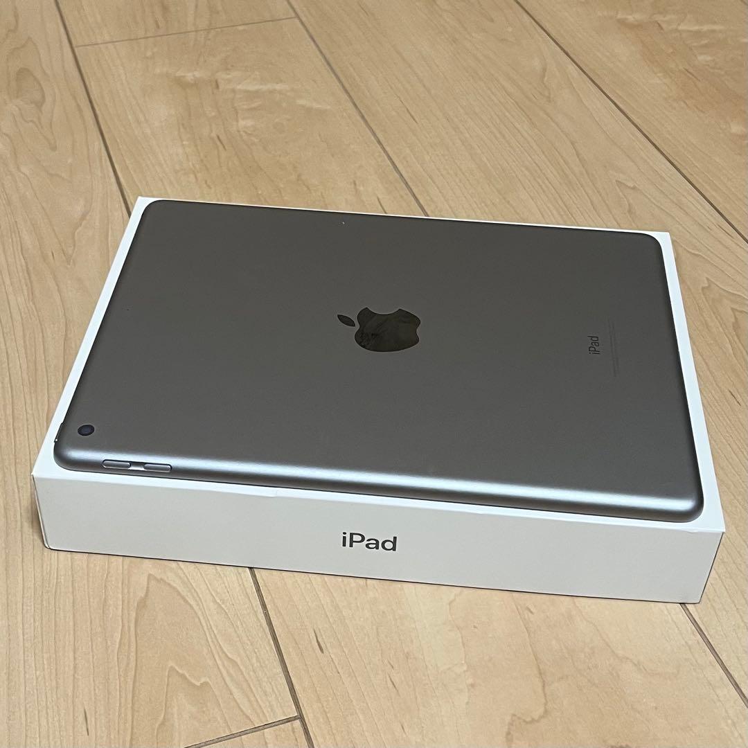 iPad 第5世代　Wi-Fi モデル　32GB シルバー