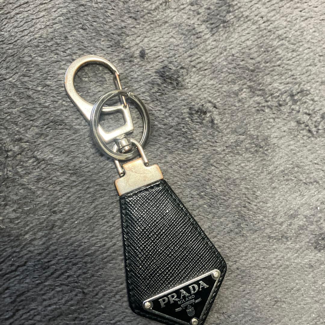 ラ*ン様 プラダ　キーホルダー　ストラップ　キーリング