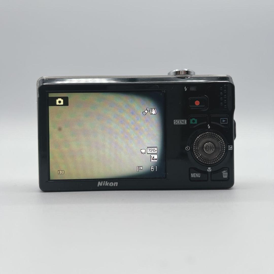 ジャンク　Nikon COOLPIX S6000 シルバー 7倍光学ズーム