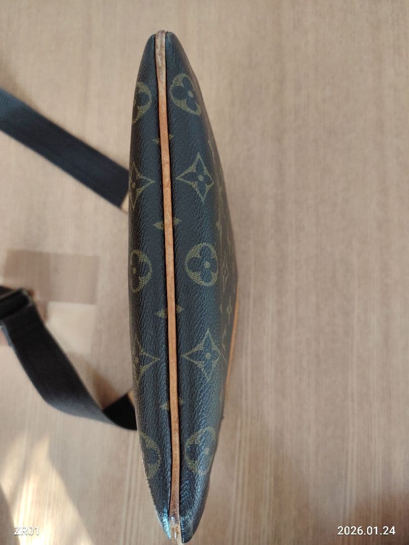 ルイヴィトン　ポシェットボスフォール　モノグラム　ショルダーバック