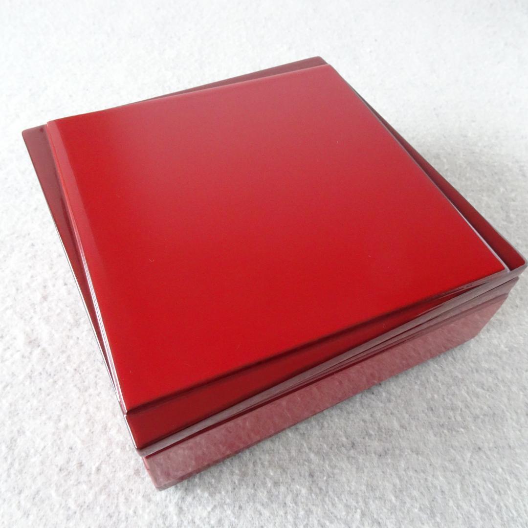 重箱　会津塗　漆器　4段重　天然木　本漆　朱赤　黒　漆工芸　吉田乙郎　モダン柄