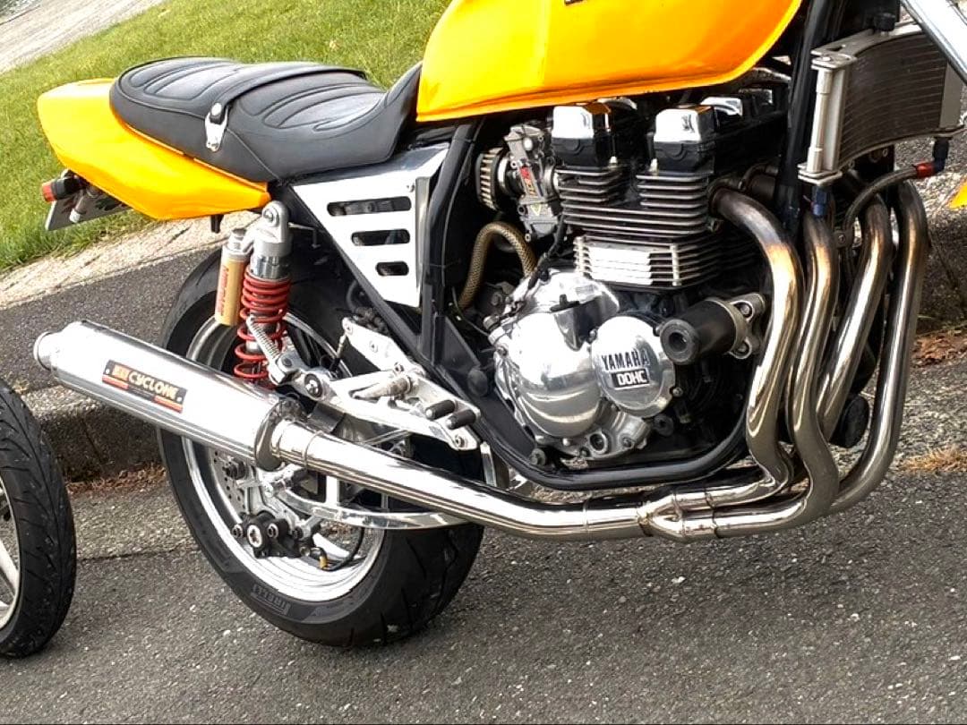 XJR400 ヨシムラサイクロン　マフラー　4HM用